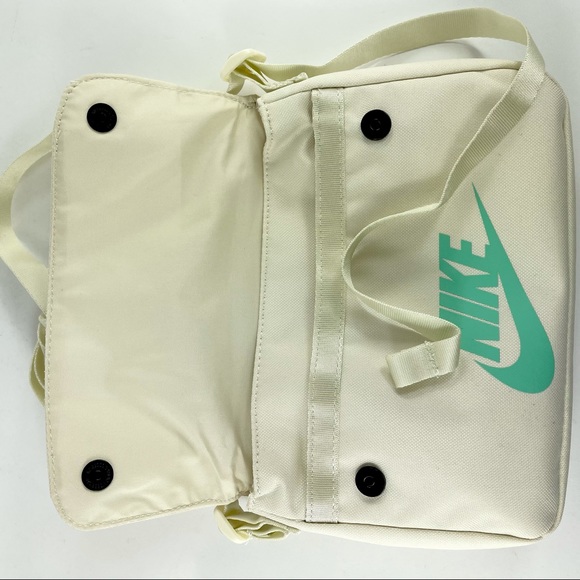 Nike Sportswear Futura Revel 365 Crossbody Bag - Picture 12 of 14